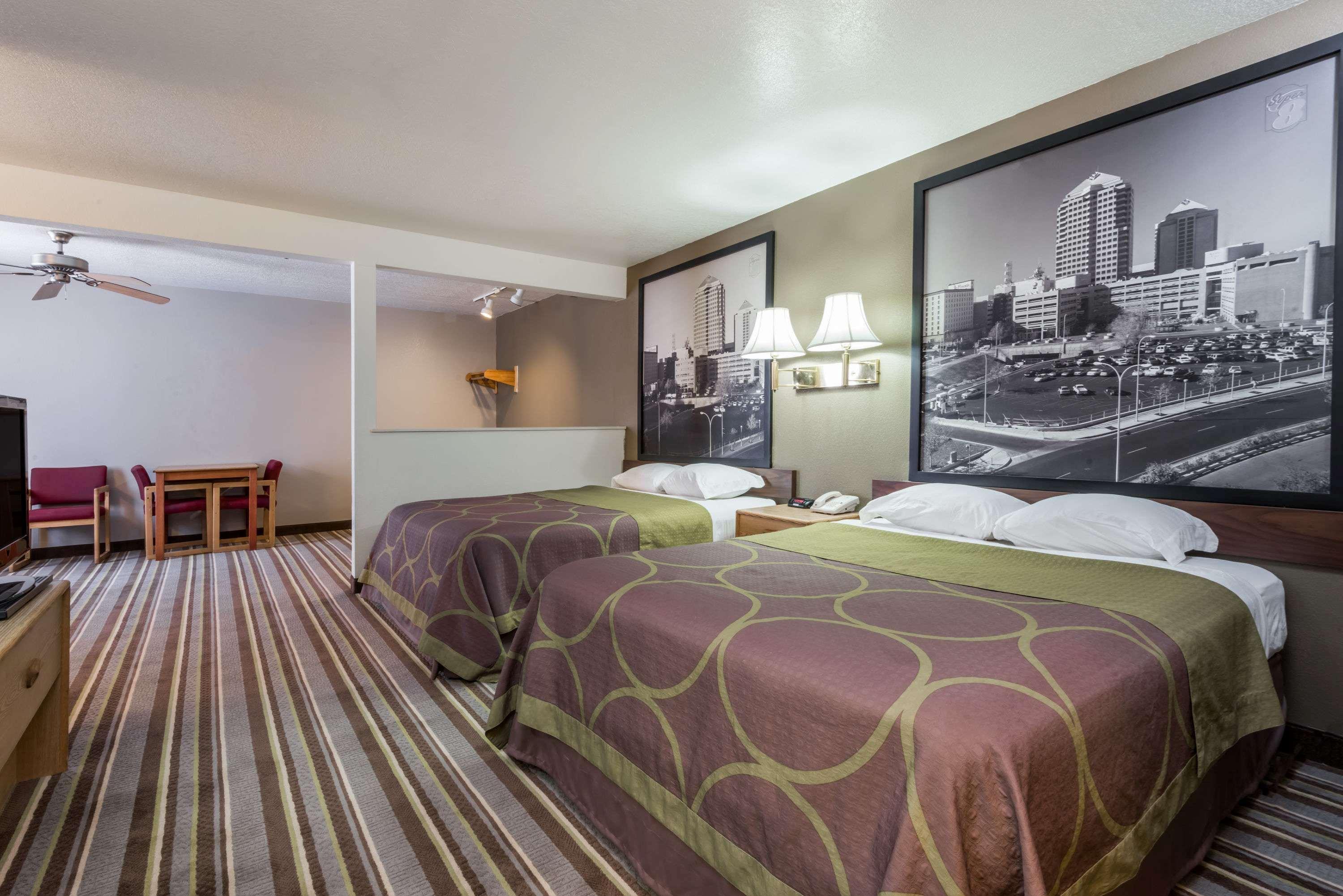 Super 8 By Wyndham Bernalillo Hotel Luaran gambar