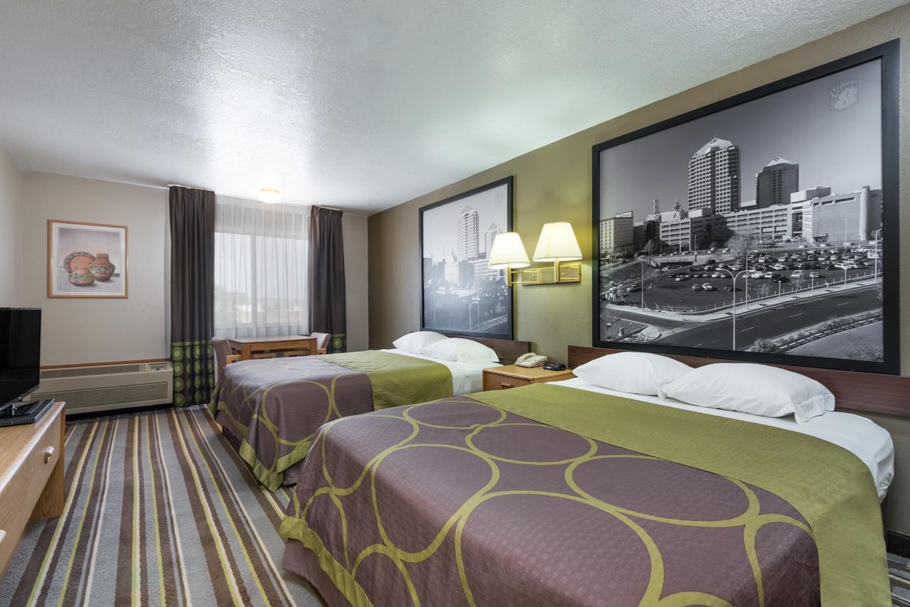 Super 8 By Wyndham Bernalillo Hotel Luaran gambar