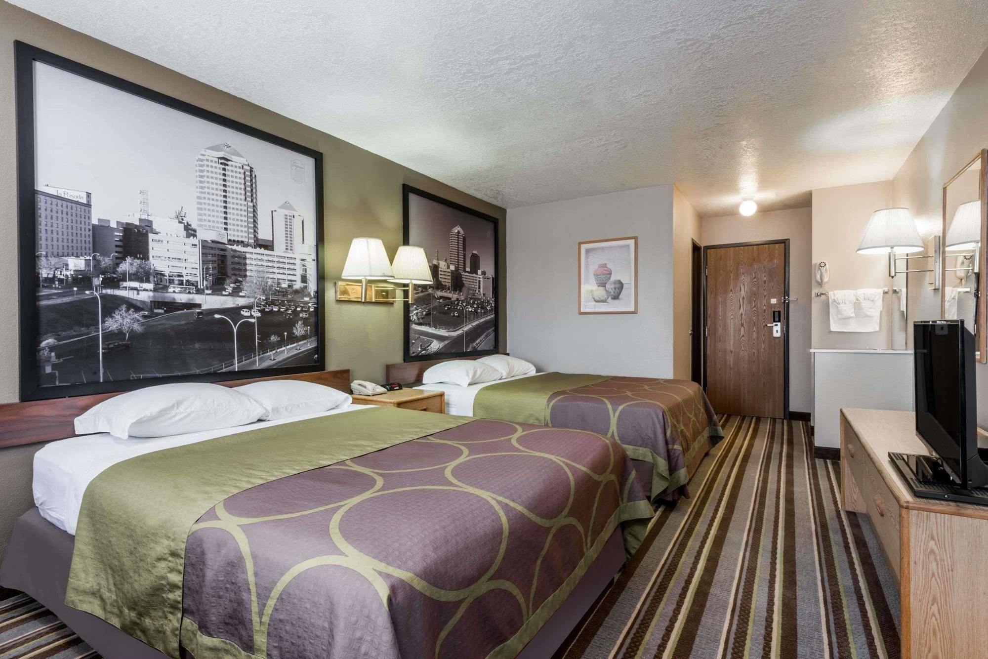 Super 8 By Wyndham Bernalillo Hotel Luaran gambar
