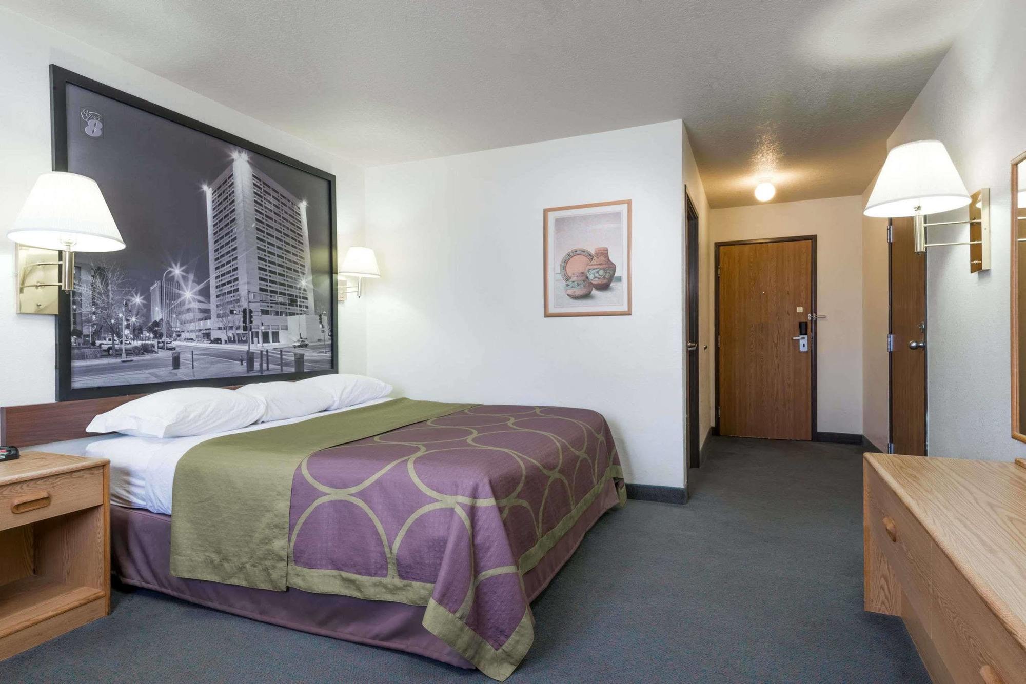 Super 8 By Wyndham Bernalillo Hotel Luaran gambar